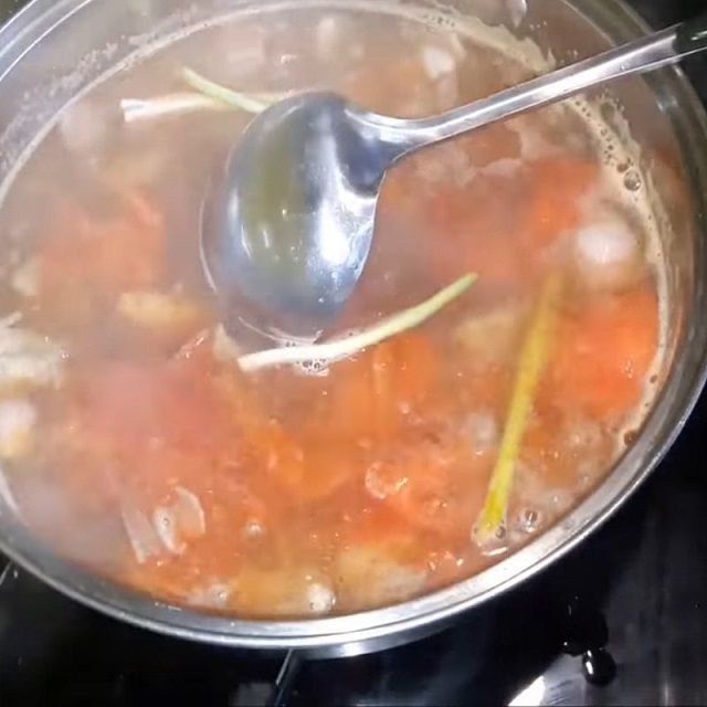 Thưởng thức một nồi súp bổ dưỡng