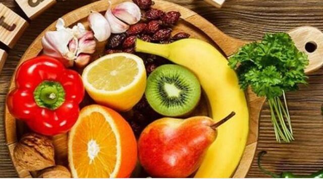 Ăn uống nhiều trái cây và vitamin để sức khỏe nhanh chóng hồi phục sau khi hiến máu