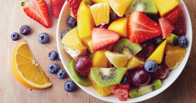 Ảnh 1: Ăn hoa quả có béo không, có nên ăn hoa quả khi đang giảm cân không? (Nguồn: Internet)