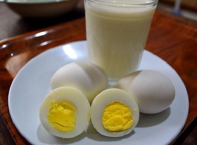 Cách làm món trứng vịt luộc vô cùng đơn giản