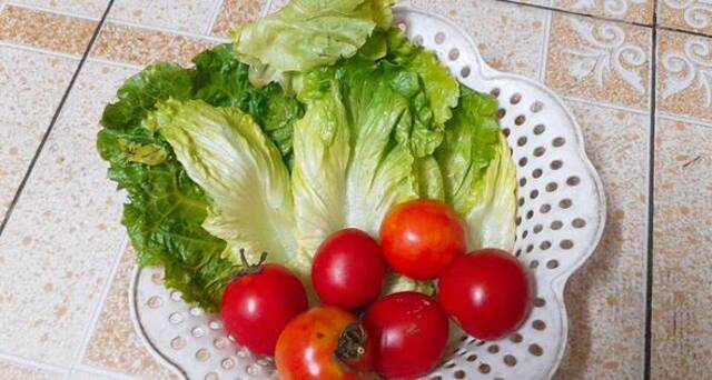 Mách bạn cách chế biến món trứng với salad hỗ trợ giảm cân hiệu quả.