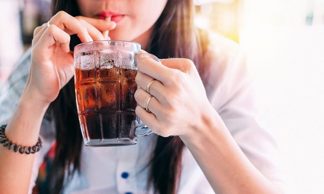 Uống Coca có béo không?